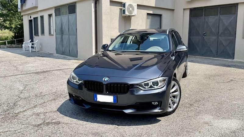 Usata BMW 330 258 CV (189 kW) 2012 Grigio Station wagon