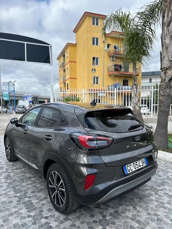 Usata Ford Puma 125 CV (91 kW) 2020 Grigio SUV