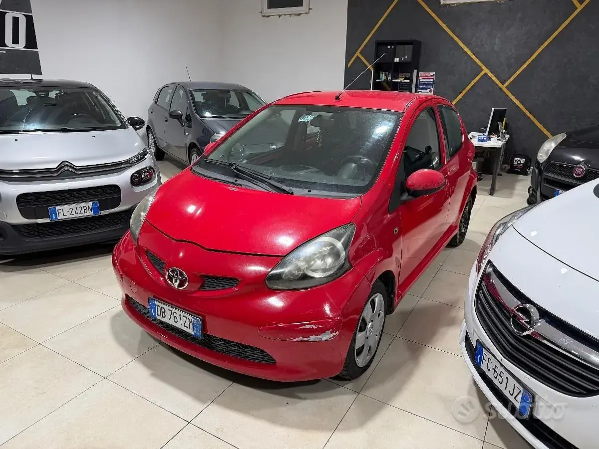 Usata Toyota Aygo 68 CV (50 kW) 2007 Utilitaria
