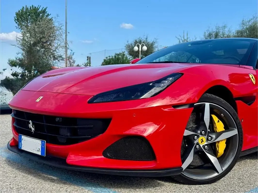 Usata Ferrari Portofino 620 CV (456 kW) 2023 Cabrio