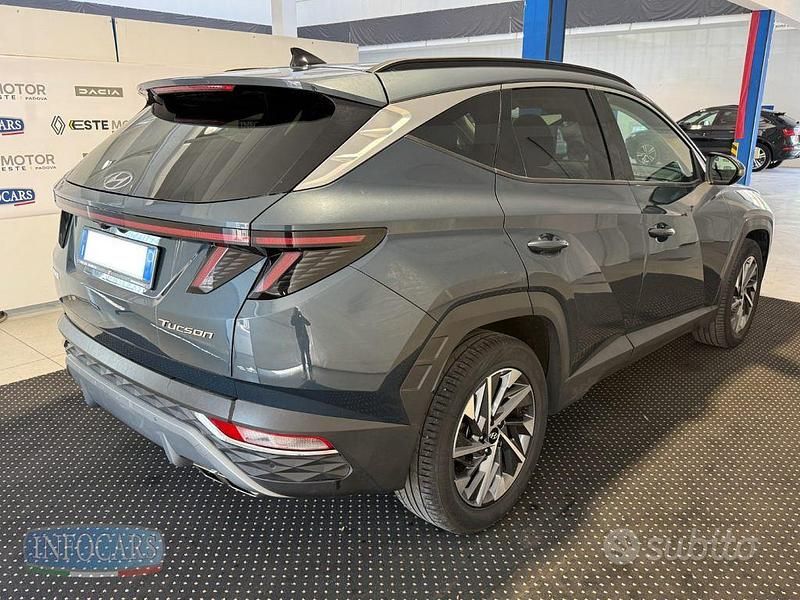 Usata Hyundai Tucson 136 CV (100 kW) 2023 Grigio metallizzato SUV