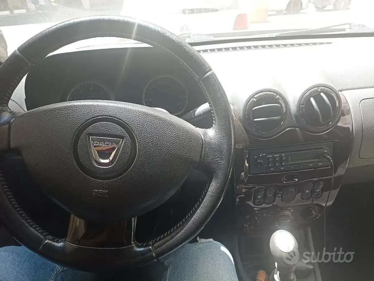 Usata Dacia Duster 110 CV (80 kW) 2012 Nero SUV