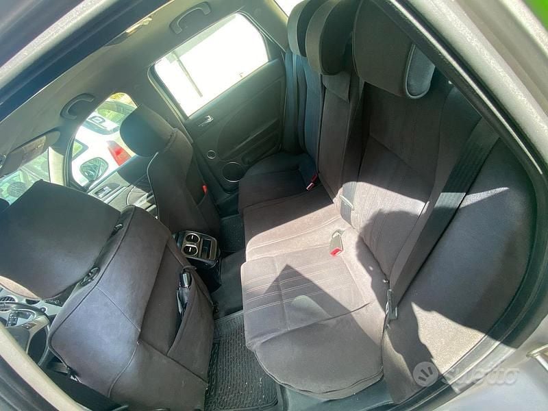 Usado Alfa Romeo 159 120 CV (88 kW) 2007 Gris Familiar