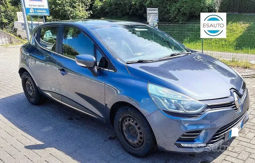 Usata Renault Clio IV Zen 73 CV (53 kW) 2017 Grigio Berlina