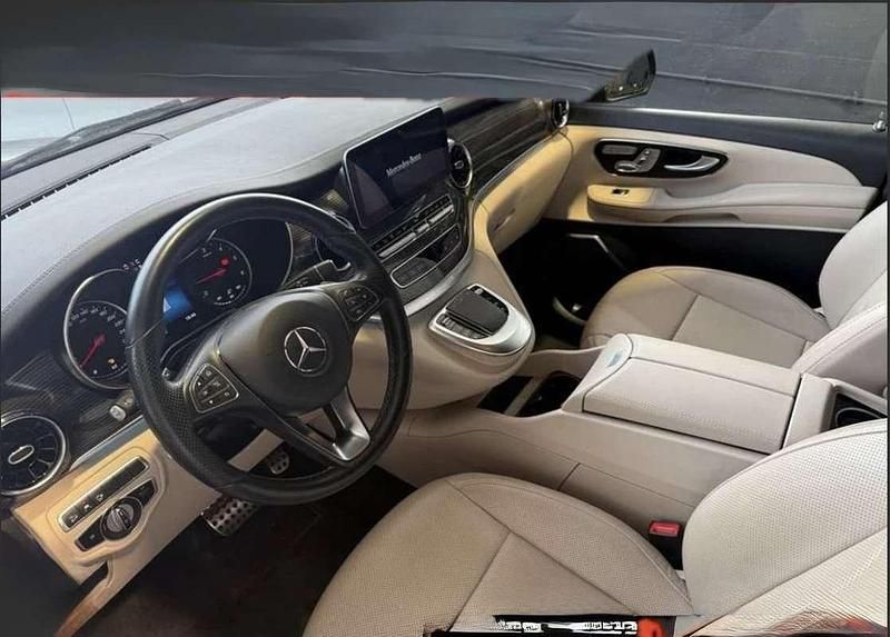 Usata Mercedes V300 Premium Plus 239 CV (175 kW) 2020 Monovolume
