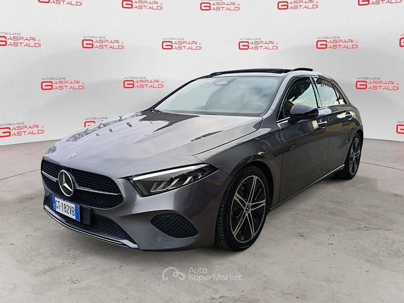 Usata Mercedes A180 Advanced Plus 116 CV (85 kW) 2023 Grigio Berlina