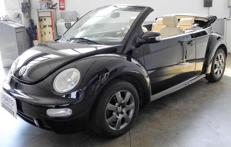 Nero Usata 2004 VW Beetle Cabrio | 8450 € (Molto cara) - Immagine 1/4