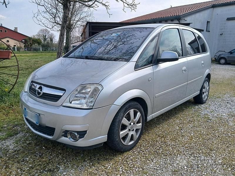 Usata Opel Meriva 90 CV (66 kW) 2006 Monovolume