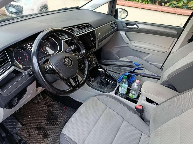 Usata VW Touran 116 CV (85 kW) 2019 Nero Monovolume