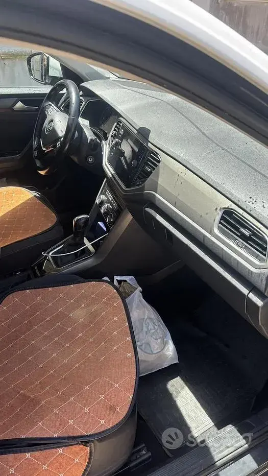 Usata VW T-Roc 150 CV (110 kW) 2020 Grigio SUV