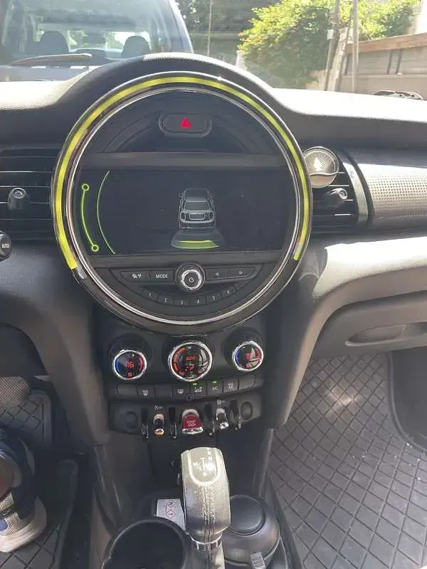 Usata Mini Cooper D Business 116 CV (85 kW) 2015 Utilitaria