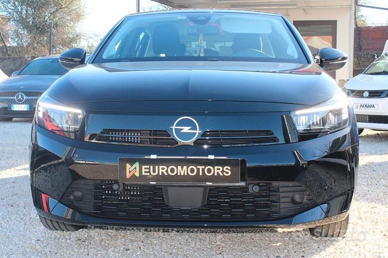 Usata Opel Corsa Ultimate 100 CV (73 kW) 2024 Nero Utilitaria