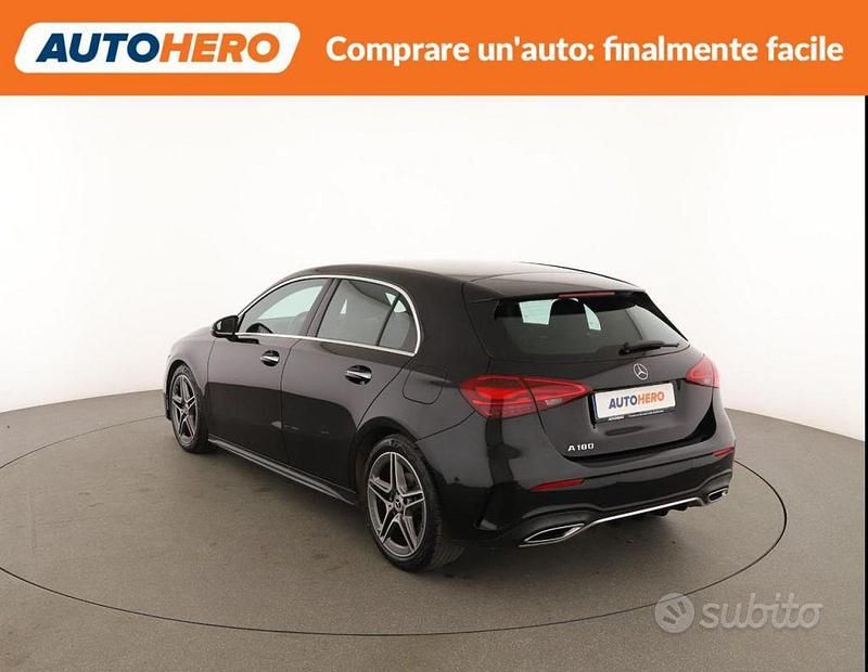 Usata Mercedes A180 AMG Line Premium 135 CV (99 kW) 2023 Nero Berlina