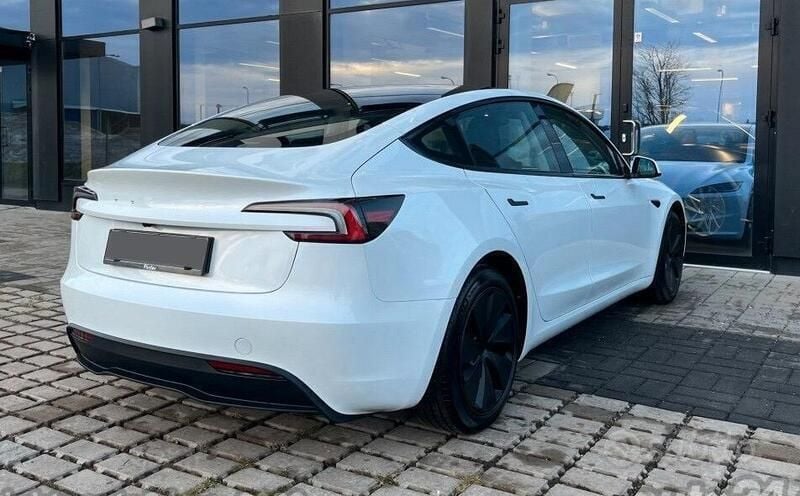 Usata Tesla Model 3 235 kW (320 CV) 2024 Bianco Berlina