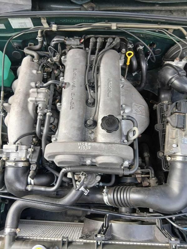 Usata Mazda MX5 91 CV (66 kW) 1997 Verde Cabrio