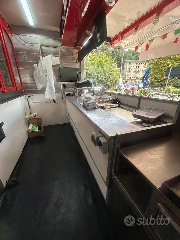 Occasion Iveco Daily 103 ch (75 kW) 1997 Rouge Pick-up