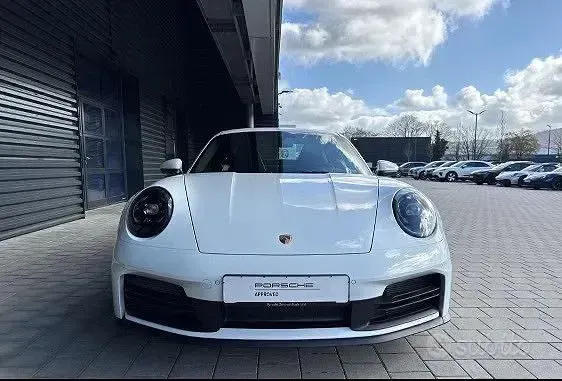Usata Porsche 911 Carrera 394 CV (289 kW) 2024 Bianco Coupé