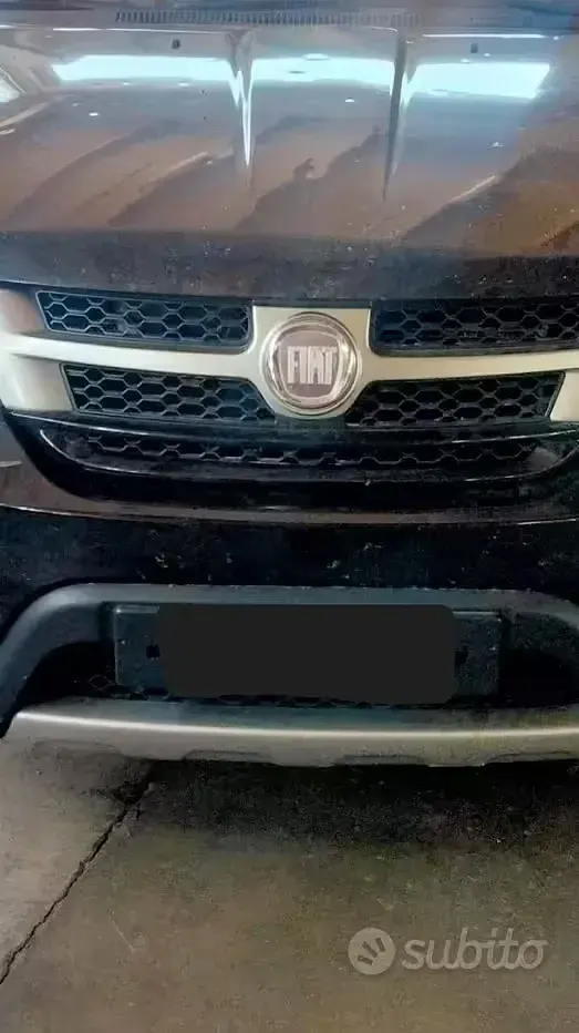 Usata Fiat Freemont 140 CV (102 kW) 2012 Nero SUV