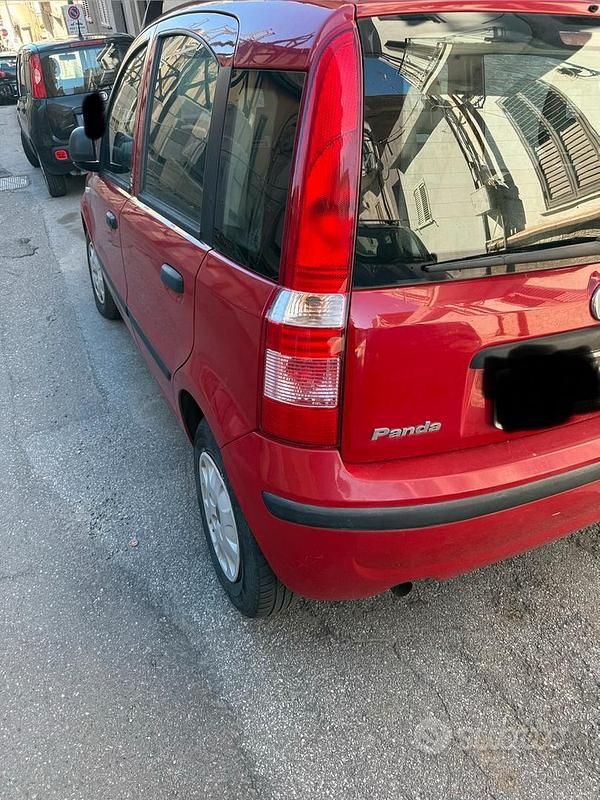 Usata Fiat Panda 75 CV (55 kW) 2011 Rosso Utilitaria