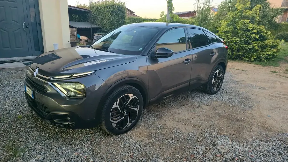 Usata Citroën C4 131 CV (96 kW) 2022 Grigio Berlina