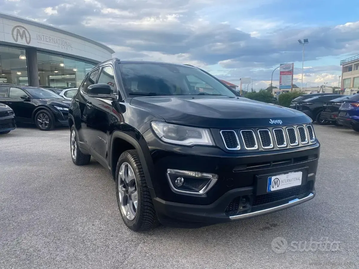 Usata Jeep Compass Limited 140 CV (102 kW) 2018 Nero SUV