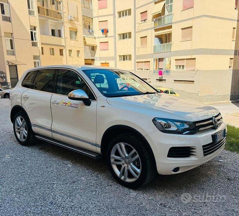 Bianco Usata 2013 VW Touareg SUV | 16.000 € (Buon prezzo) - Immagine 1/4
