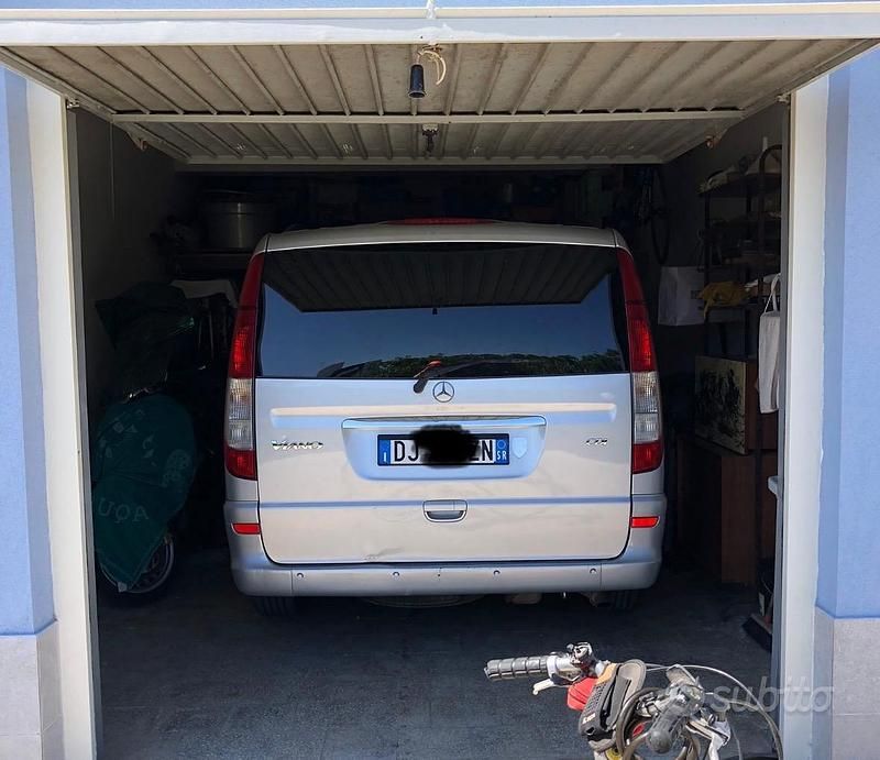 Usata Mercedes Viano 2008 Grigio Monovolume