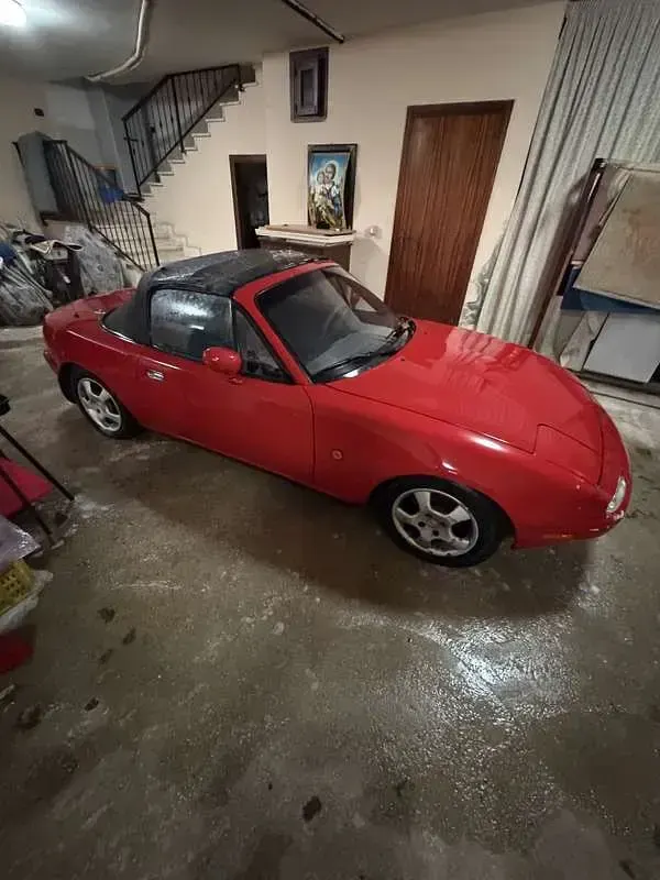 Usata Mazda MX5 Inclusive 116 CV (85 kW) 1994 Rosso Cabrio
