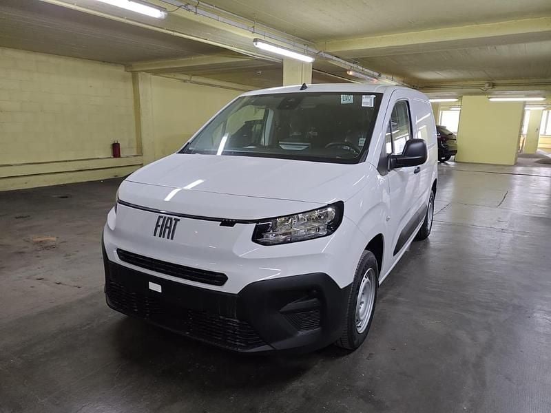 Bianco pastello Nuova 2025 Fiat Doblò Monovolume | 17.800 € - Immagine 1/4