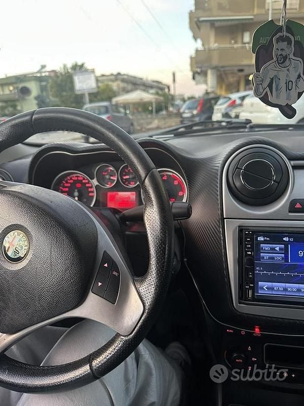 Usata Alfa Romeo MiTo 90 CV (66 kW) 2009 Grigio Utilitaria