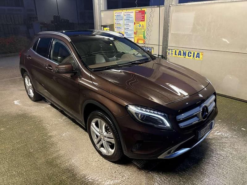 Usata Mercedes GLA200 136 CV (100 kW) 2015 SUV