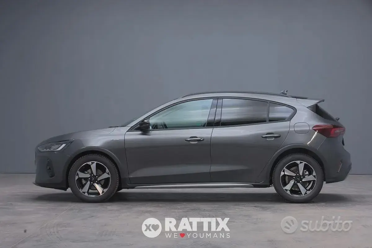 Usata Ford Focus Active X 120 CV (88 kW) 2024 Grigio magnetico SUV