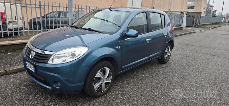 Usata Dacia Duster 105 CV (77 kW) 2010 Blu Berlina