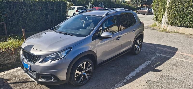 Usata Peugeot 2008 Allure 100 CV (73 kW) 2017 Grigio SUV