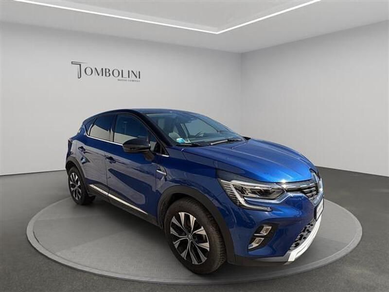 Usata Renault Captur Techno 90 CV (66 kW) 2024 Blu scuro SUV