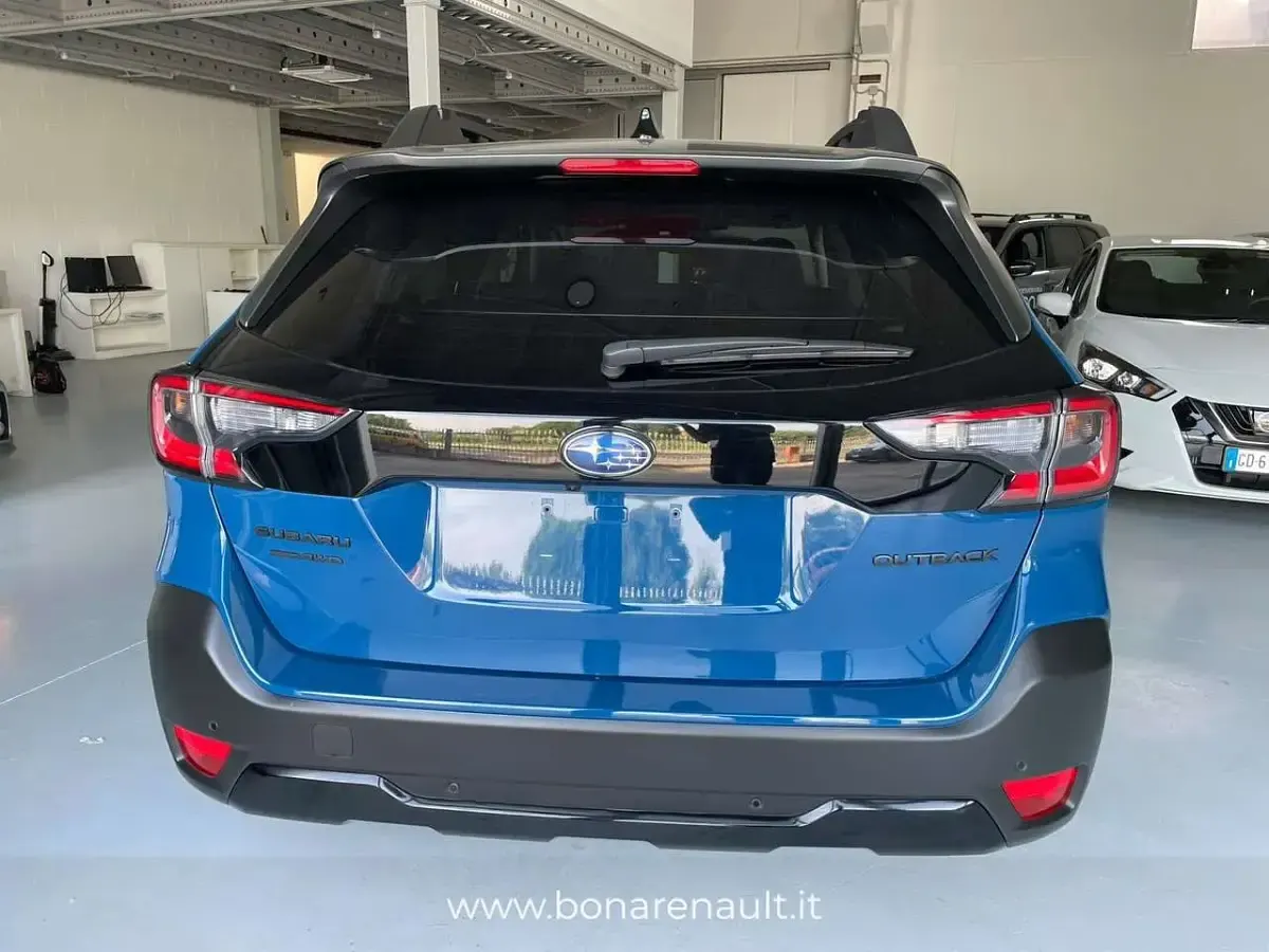 Nuova Subaru Outback 169 CV (124 kW) 2026 Blu/azzurro Furgone