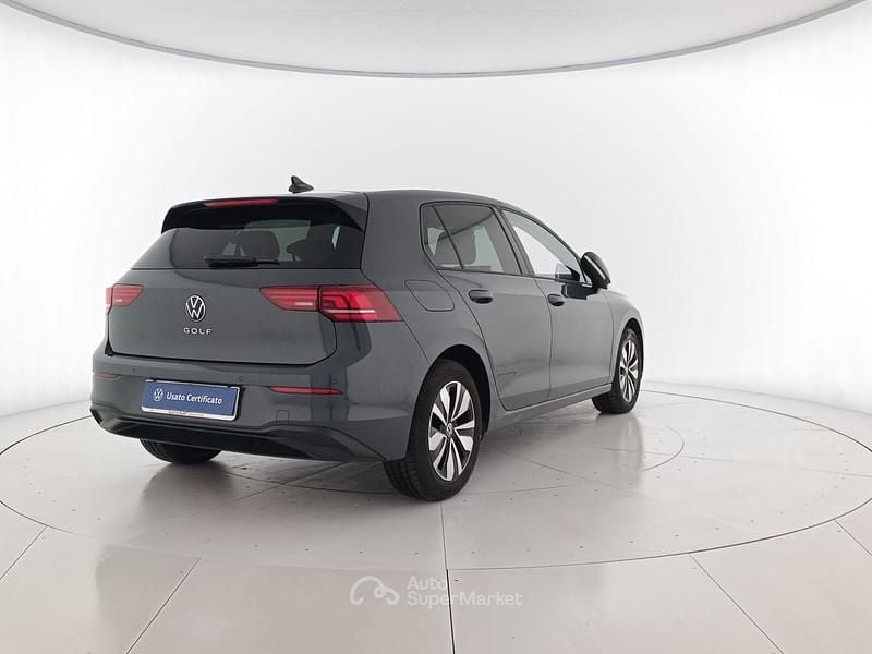 Usata VW Golf VIII Edition 116 CV (85 kW) 2024 Dolphin grey metallizzato Berlina