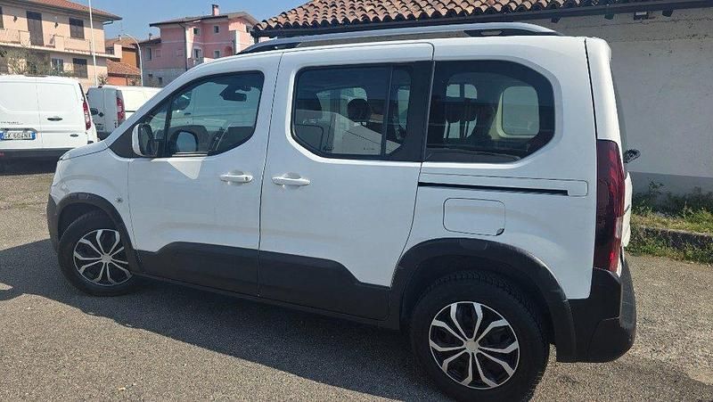 Usata Peugeot Rifter Active 102 CV (75 kW) 2019 Bianco / pastello Monovolume