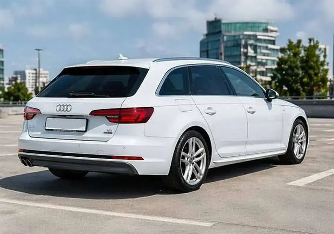 Usata Audi A4 S-Line 190 CV (139 kW) 2017 Bianco Station wagon