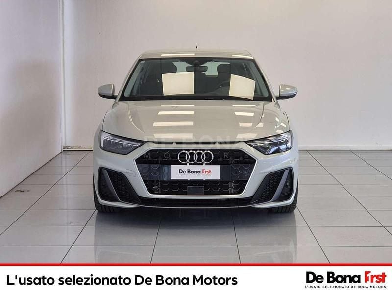 Usata Audi A1 Sportback Business 150 CV (110 kW) 2025 Argento Utilitaria