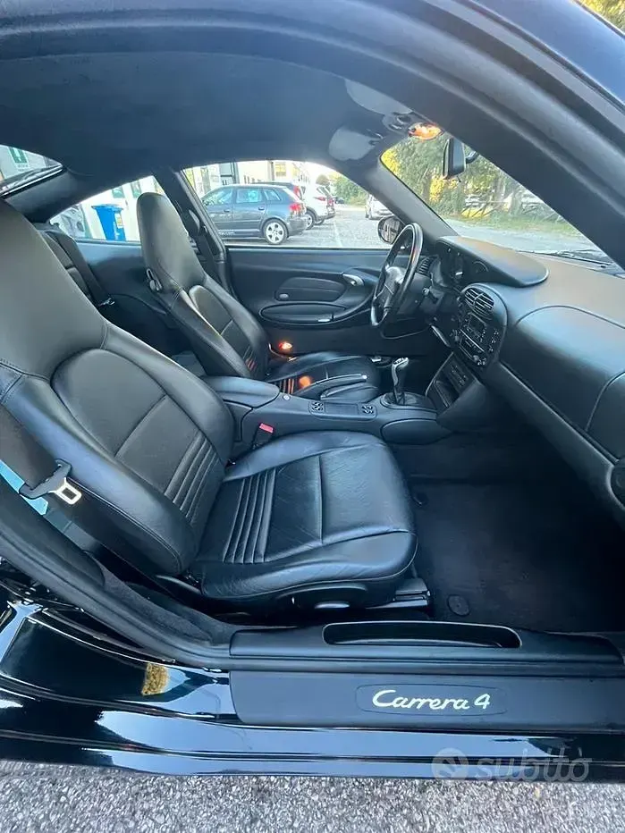 Usata Porsche 911 Carrera 4 300 CV (220 kW) 2000 Nero Coupé