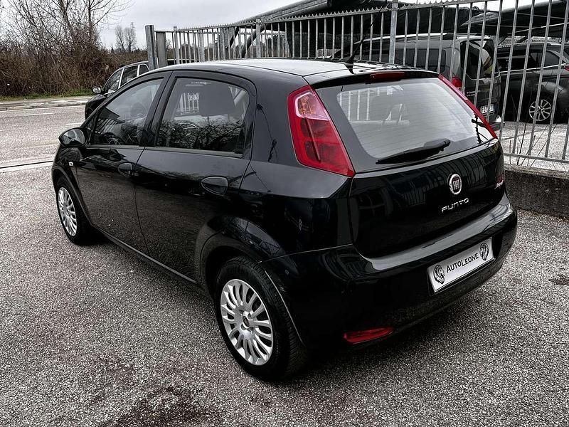 Usata Fiat Punto Easy 75 CV (55 kW) 2015 Blu/azzurro Utilitaria