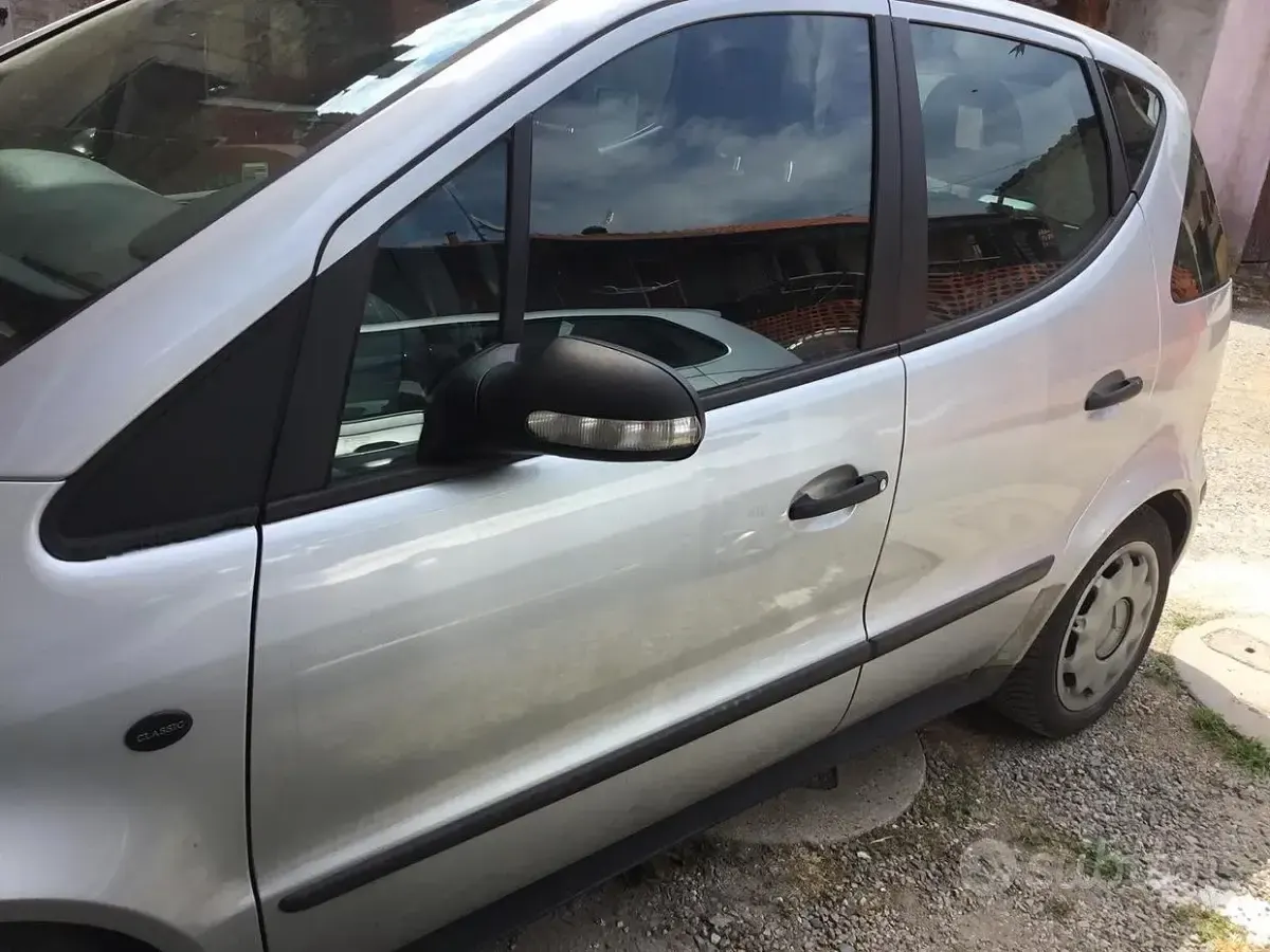 Usata Mercedes A140 82 CV (60 kW) 2004 Grigio Utilitaria