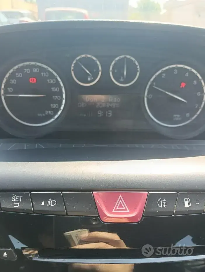 Usata Lancia Ypsilon Gold 69 CV (50 kW) 2013 Utilitaria