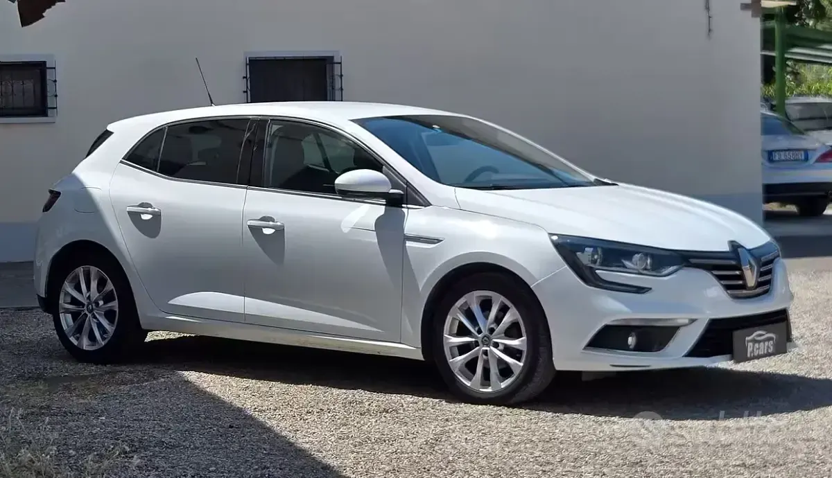 Usata Renault Mégane IV Intens 132 CV (97 kW) 2016 Bianco Berlina