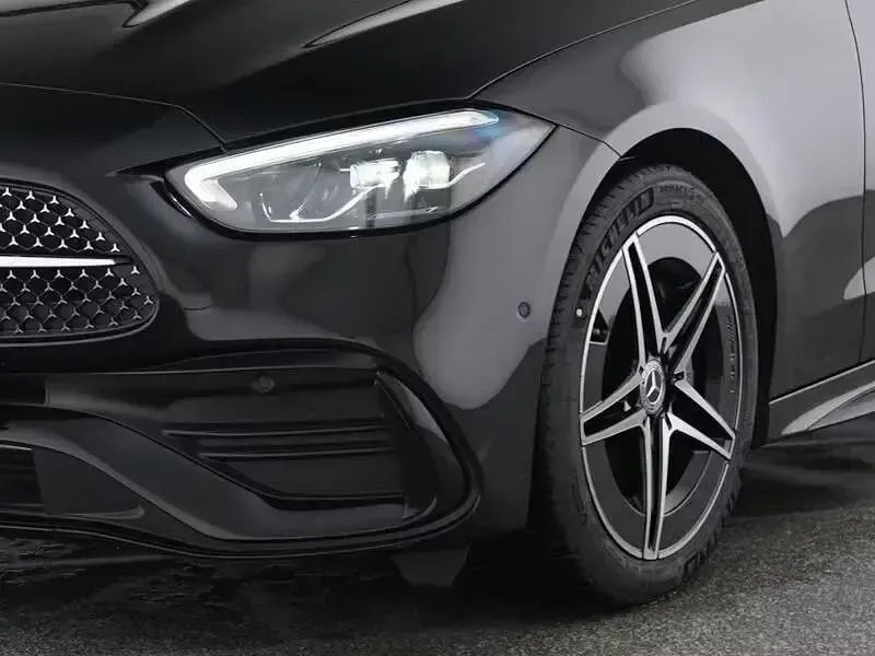 Usata Mercedes C220 AMG Line Premium Plus 197 CV (144 kW) 2025 Nero Station wagon