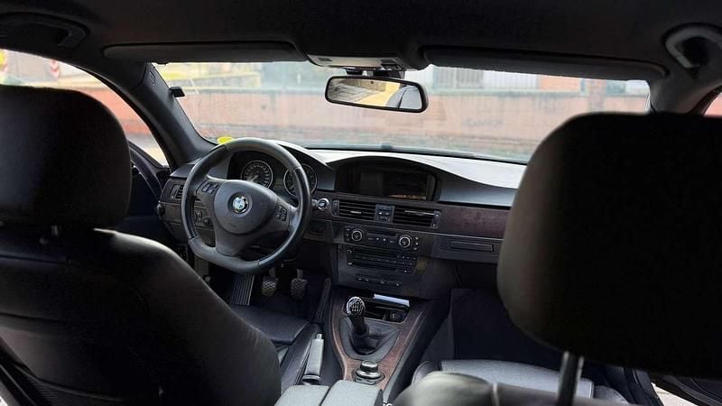 Usata BMW 325 218 CV (160 kW) 2007 Grigio Coupé