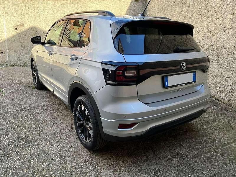 Usata VW T-Cross R-line 116 CV (85 kW) 2024 Grigio SUV