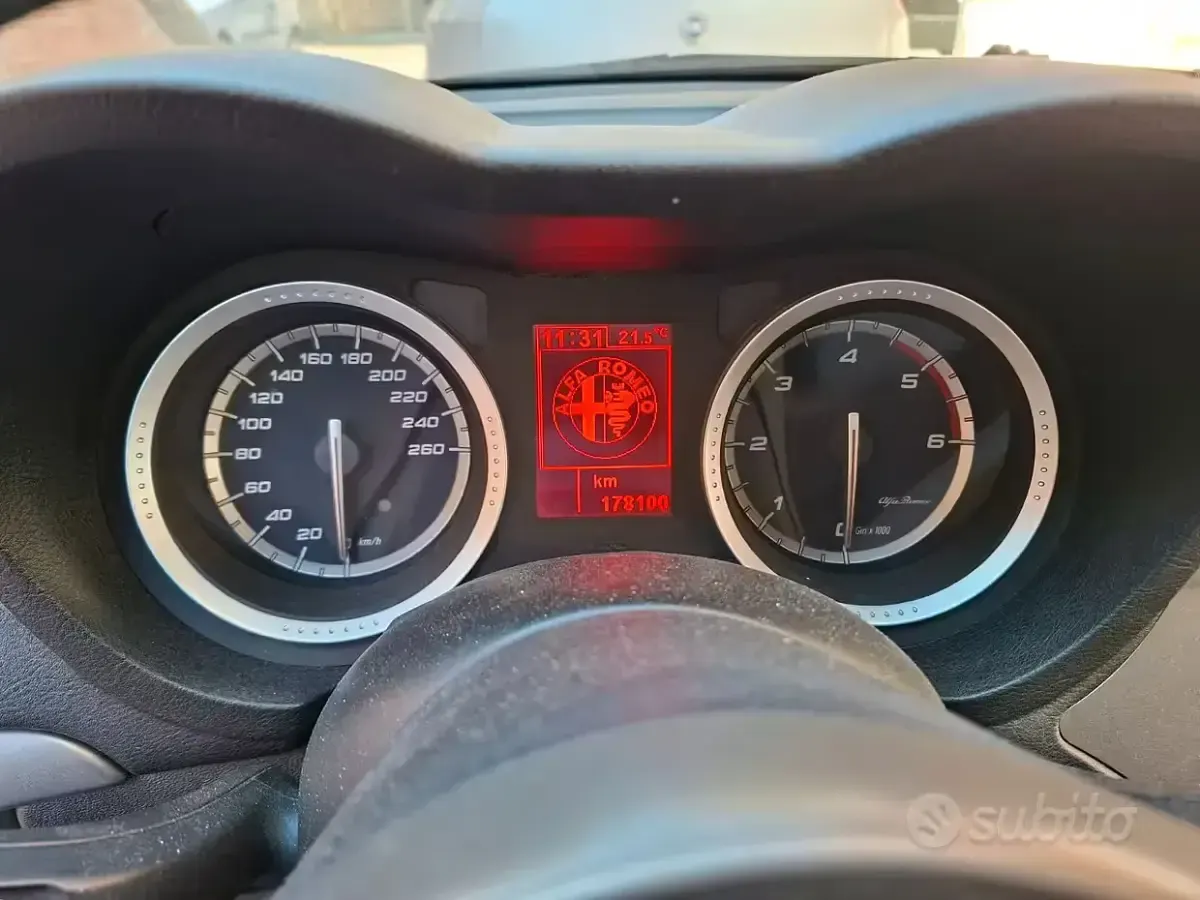Second-hand Alfa Romeo 159 150 CP (110 kW) 2008 Gri Berlinǎ