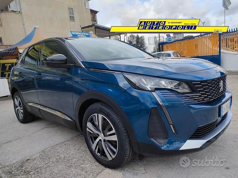 Usata Peugeot 3008 Allure 130 CV (95 kW) 2021 Blu SUV